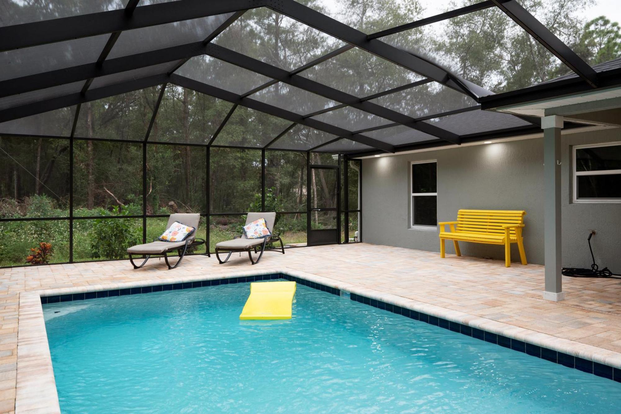Pet-Friendly, Heated Pool, Close To Everything 3 Bedroom Home دونيلون المظهر الخارجي الصورة